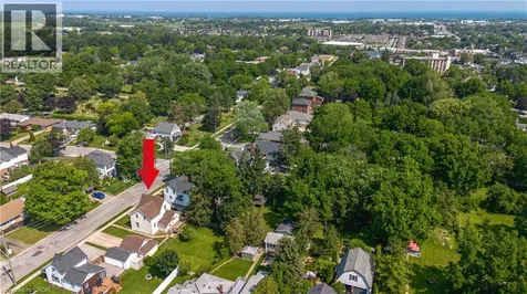4207 William Street Beamsville ON L3J 0K8