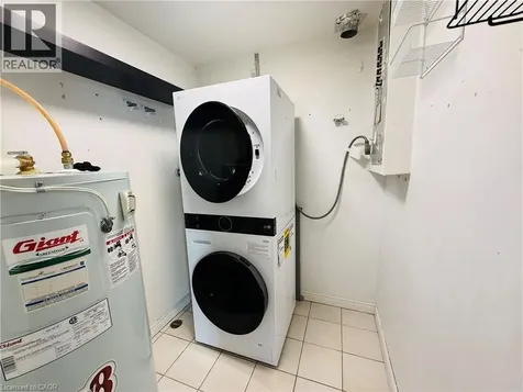 99 Donn Avenue Stoney Creek ON L8G 5B2