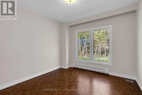 49 Lakeshore Road East Oro-medonte ON L0L 2E0