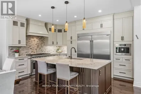 38 Windermere Circle Tay ON L4R 0C3
