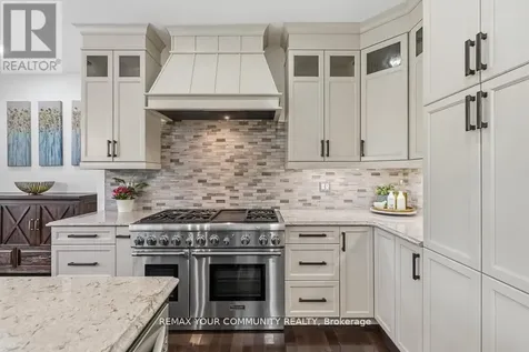 38 Windermere Circle Tay ON L4R 0C3