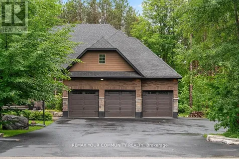 38 Windermere Circle Tay ON L4R 0C3