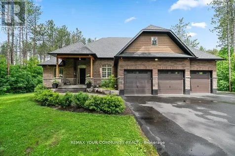 38 Windermere Circle Tay ON L4R 0C3
