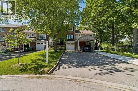 32 Lansing Square Brampton ON L6Z 1E6