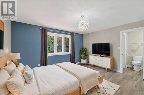 264 Lakeview Drive Alban ON P0M 1A0