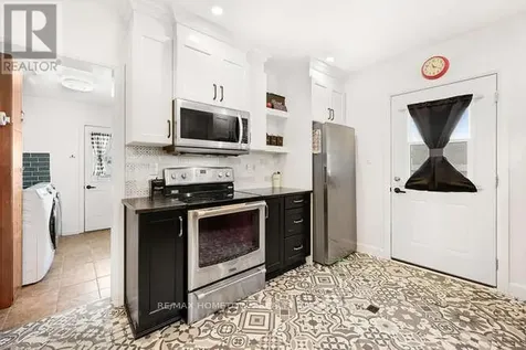 204 Wood Street East Prescott ON K0E 1T0