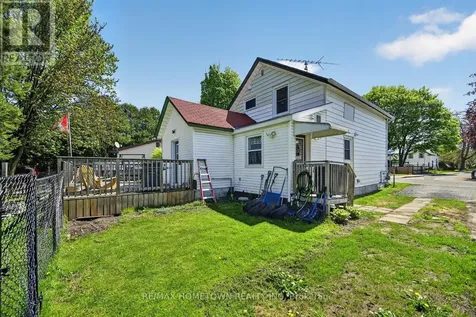 204 Wood Street East Prescott ON K0E 1T0