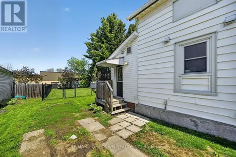 204 Wood Street East Prescott ON K0E 1T0
