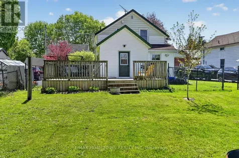 204 Wood Street East Prescott ON K0E 1T0