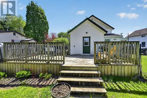 204 Wood Street East Prescott ON K0E 1T0