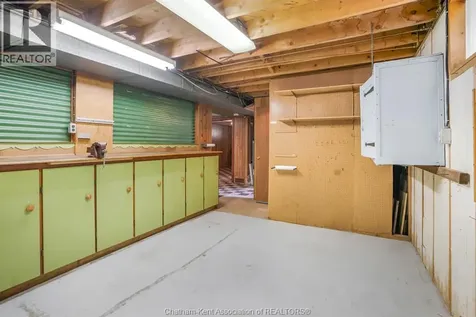 252 Tweedsmuir Avenue East Chatham ON N7M 4A4