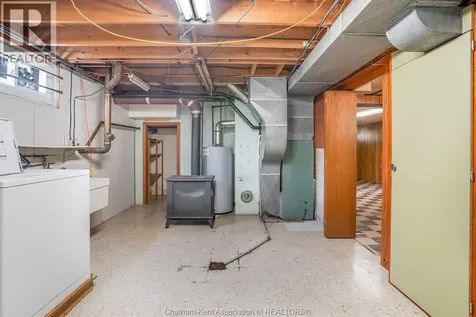 252 Tweedsmuir Avenue East Chatham ON N7M 4A4