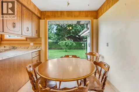252 Tweedsmuir Avenue East Chatham ON N7M 4A4