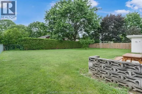 252 Tweedsmuir Avenue East Chatham ON N7M 4A4