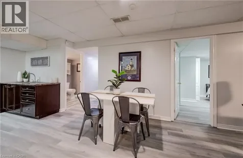 27 Chandos Drive Kitchener ON N2A 3C2