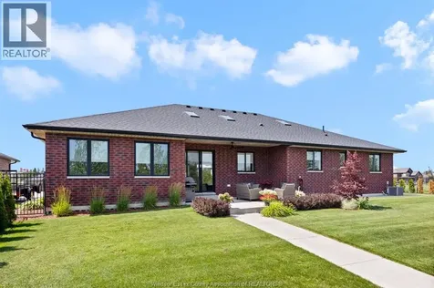 19045 Haven Avenue Lakeshore ON N0P 2L0