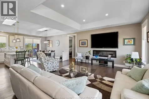 19045 Haven Avenue Lakeshore ON N0P 2L0