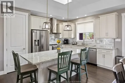 19045 Haven Avenue Lakeshore ON N0P 2L0