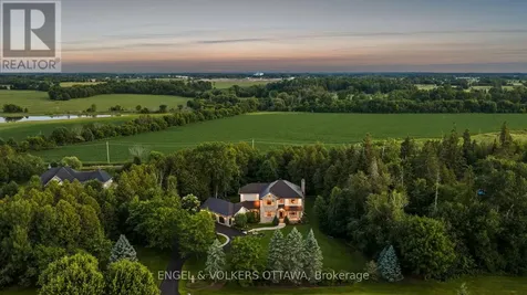 140 Lady Lochead Lane Ottawa ON K0A 1L0