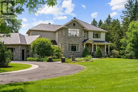 140 Lady Lochead Lane Ottawa ON K0A 1L0