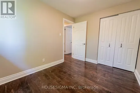 2032 Kings Grove Crescent Ottawa ON K1J 6G1