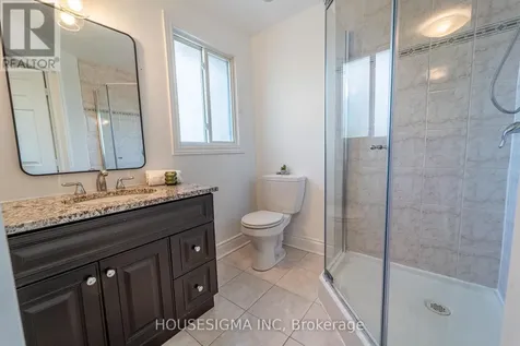 2032 Kings Grove Crescent Ottawa ON K1J 6G1