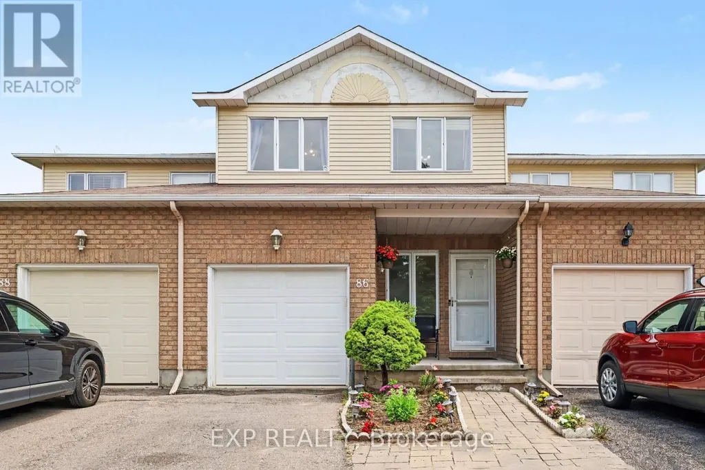 86 Scarlet Court Ottawa ON K1T 3R6