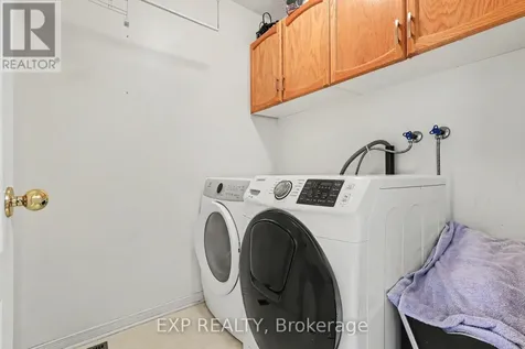 86 Scarlet Court Ottawa ON K1T 3R6