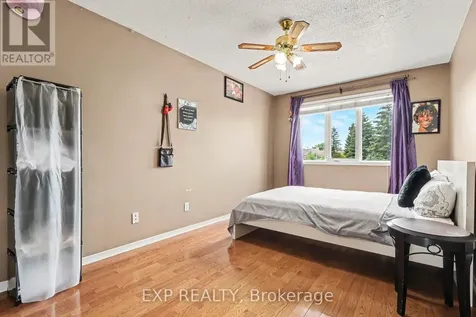 86 Scarlet Court Ottawa ON K1T 3R6