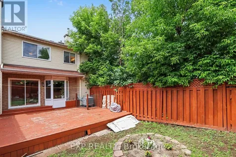 86 Scarlet Court Ottawa ON K1T 3R6