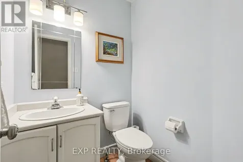 86 Scarlet Court Ottawa ON K1T 3R6