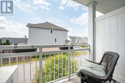 504 Barholm Private Ottawa ON K4B 1H9