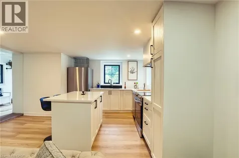 4 Elizabeth Street Bayfield ON N0M 1G0