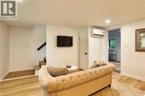 4 Elizabeth Street Bayfield ON N0M 1G0