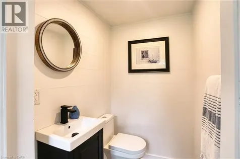 4 Elizabeth Street Bayfield ON N0M 1G0