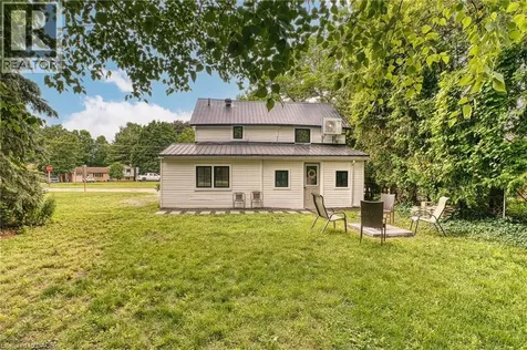 4 Elizabeth Street Bayfield ON N0M 1G0