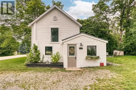 4 Elizabeth Street Bayfield ON N0M 1G0