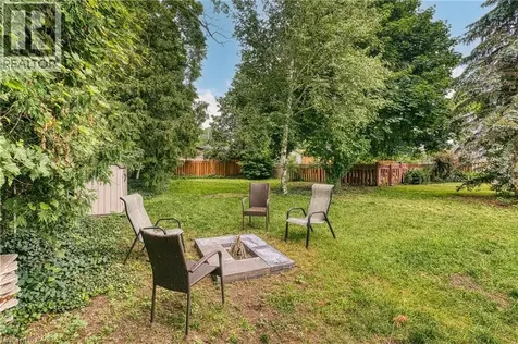4 Elizabeth Street Bayfield ON N0M 1G0