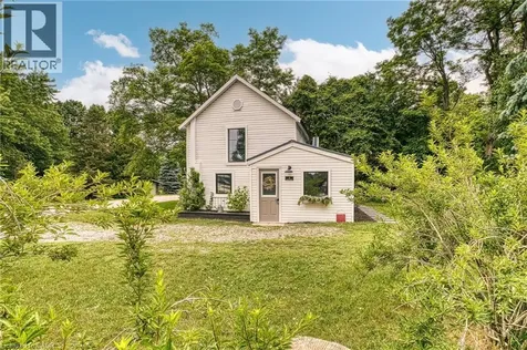 4 Elizabeth Street Bayfield ON N0M 1G0
