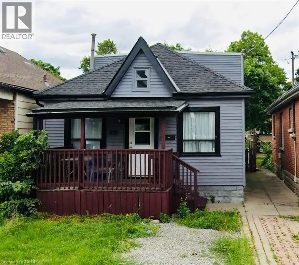 229 Grosvenor Avenue North Hamilton ON L8L 7T1