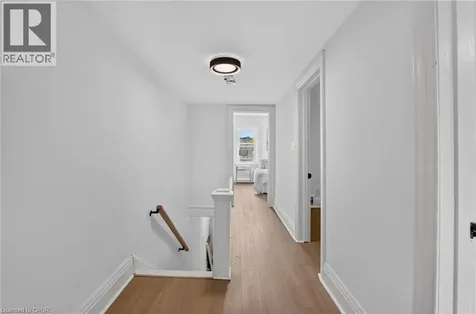 39 Beechwood Avenue Hamilton ON L8L 2S5