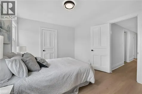 39 Beechwood Avenue Hamilton ON L8L 2S5