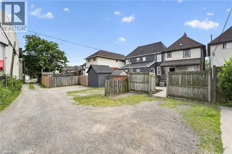 39 Beechwood Avenue Hamilton ON L8L 2S5