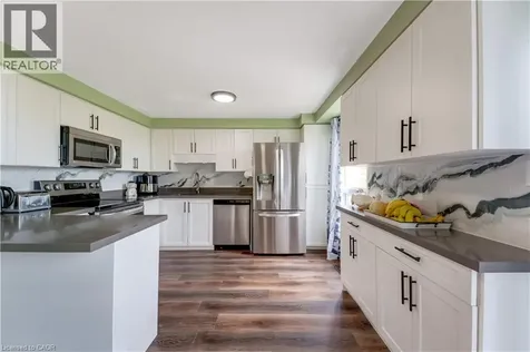 235 Red Clover Court Kitchener ON N2E 4J5