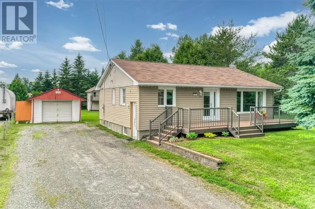 47 Shaw Street Wahnapitae ON P0M 3C0
