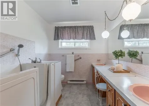 741 Dominion Drive Hanmer ON