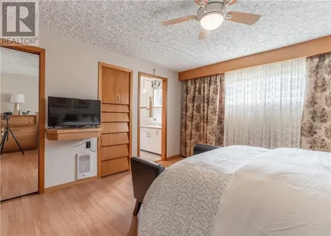 741 Dominion Drive Hanmer ON