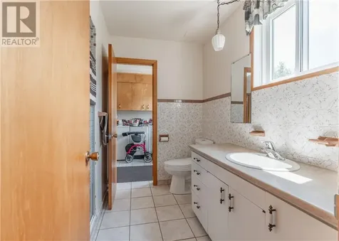 741 Dominion Drive Hanmer ON