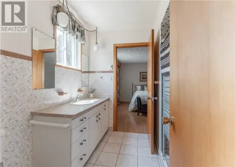 741 Dominion Drive Hanmer ON