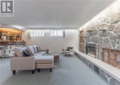 741 Dominion Drive Hanmer ON